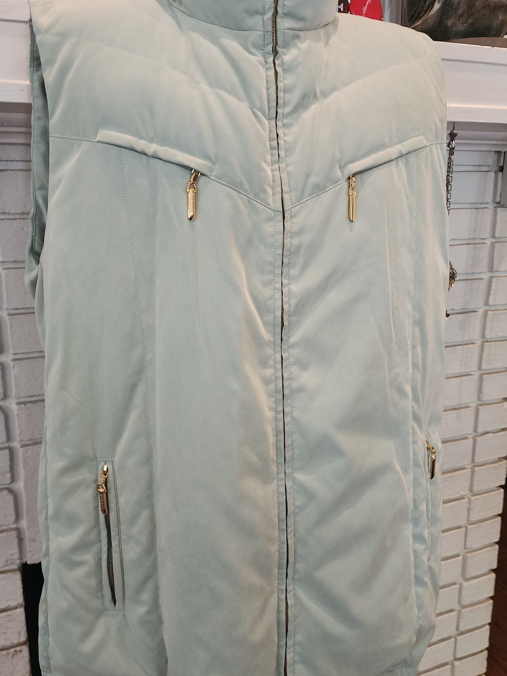 Vintage ESCADA Margaretha Ley Mint Puffer Vest Gold Zip Size 44